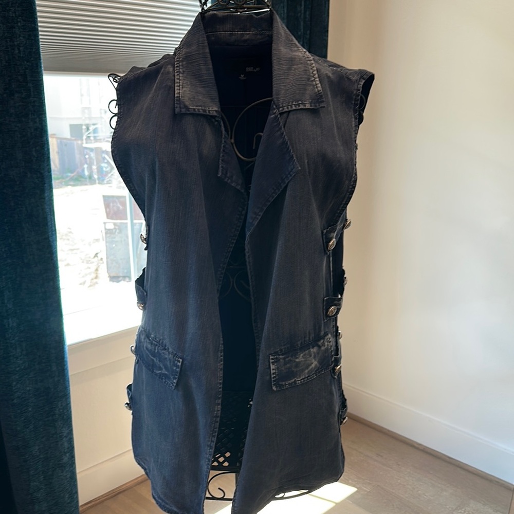 Stylish Gray Denim Vest